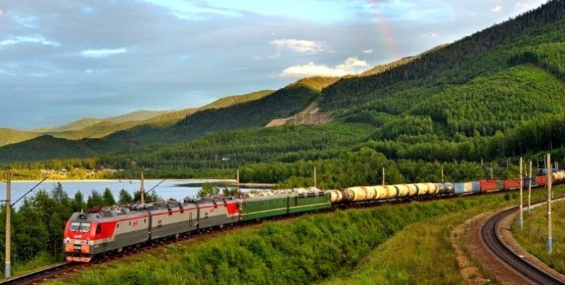 По Транссибу пойдет поток грузов из Японии в Европу